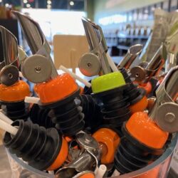 Self Closing Pour Spouts